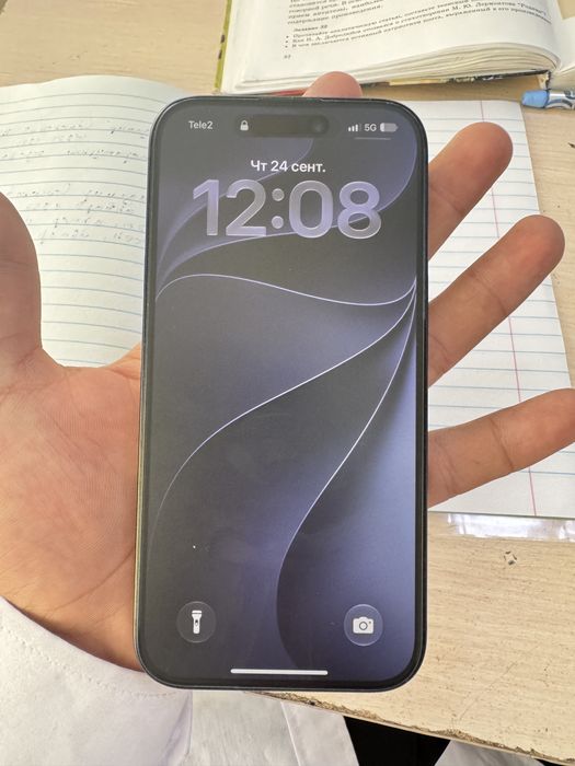 Продам айфон 15