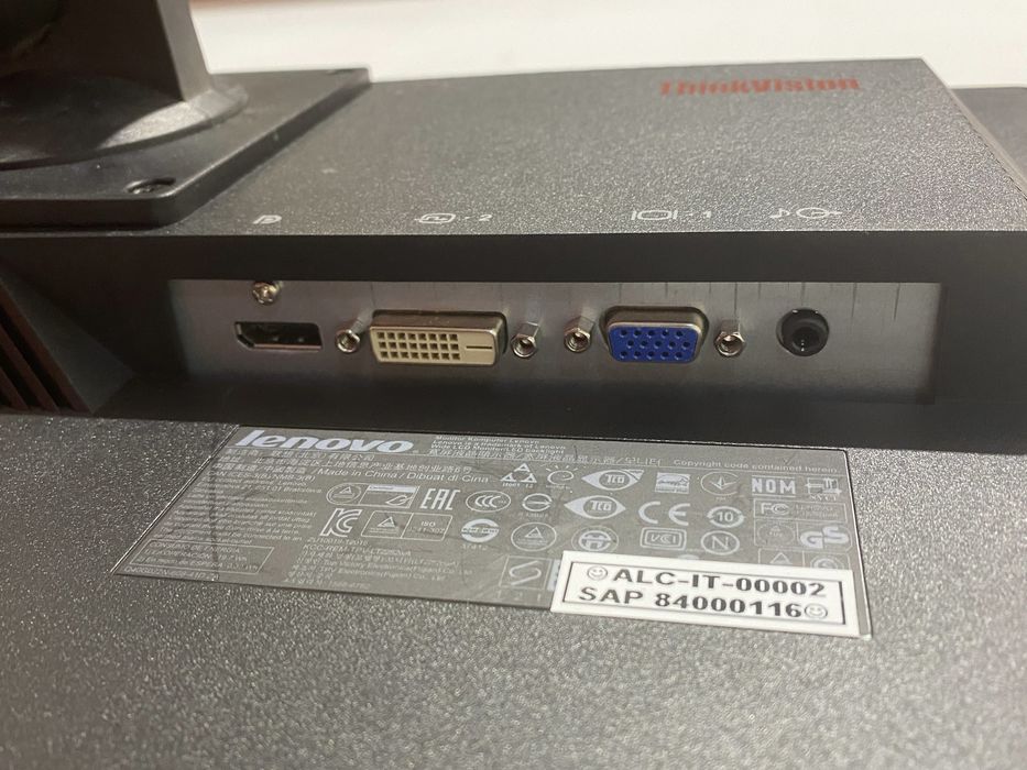 5 Buc. Monitor Lenovo ThinkVision LT2252pwA