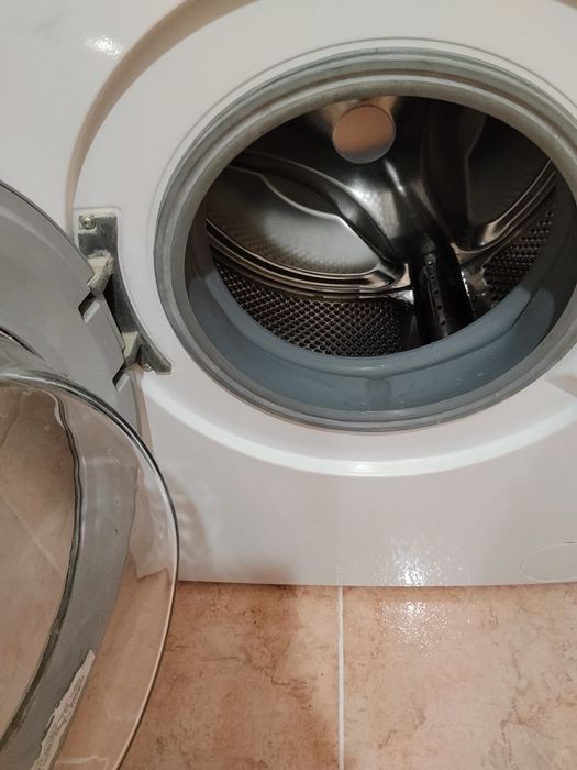 Продам стиральную машину Bosch