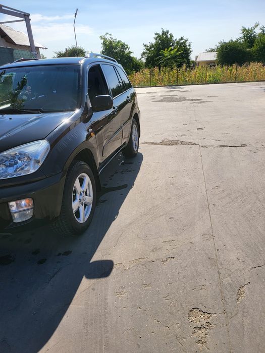 Vând Toyota rav4