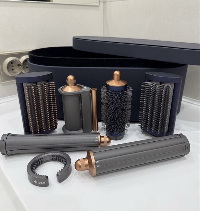 Dyson оригинал полный комплект