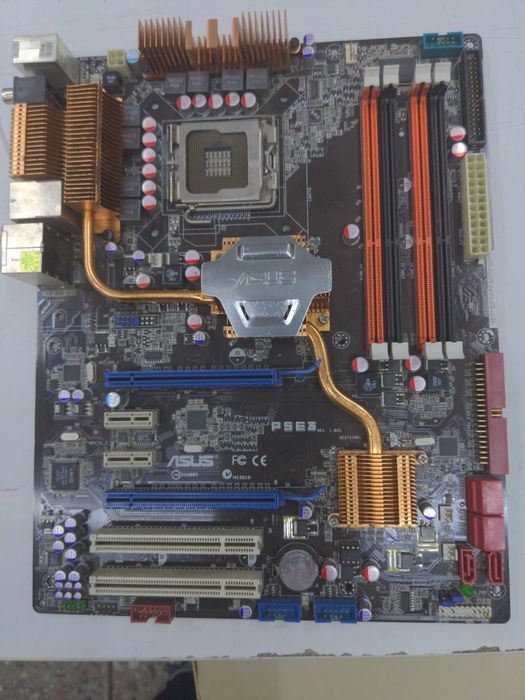 Материнская плата Asus P5E3