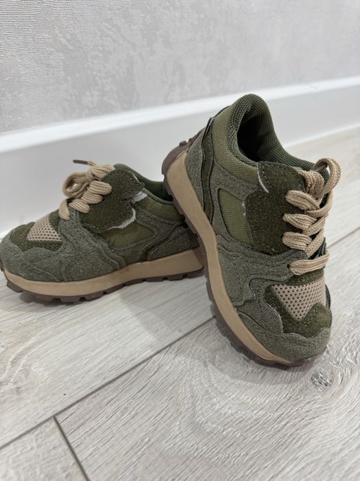 Кроссовки хакки!