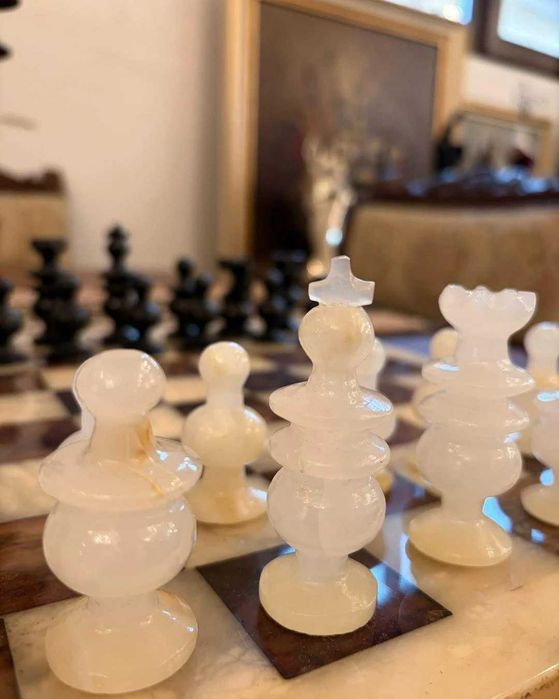 Set de șah din piatră naturală