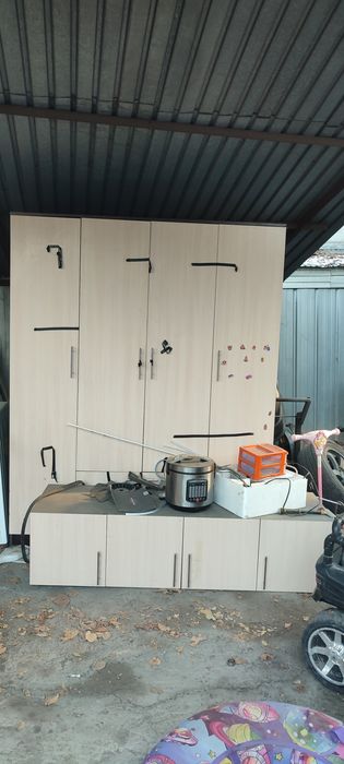 Продам шкаф в хорошем состоянии