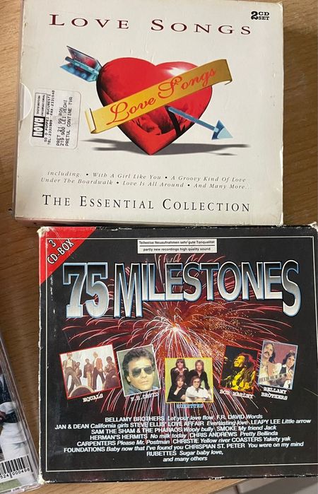 Vind diferite cd uri originale