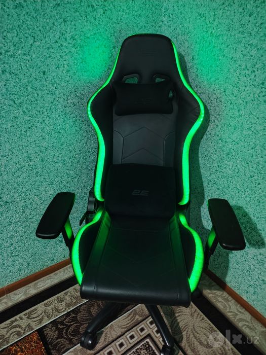 } Игровое кресло 2E GAMING OGAMA ll RGB Black