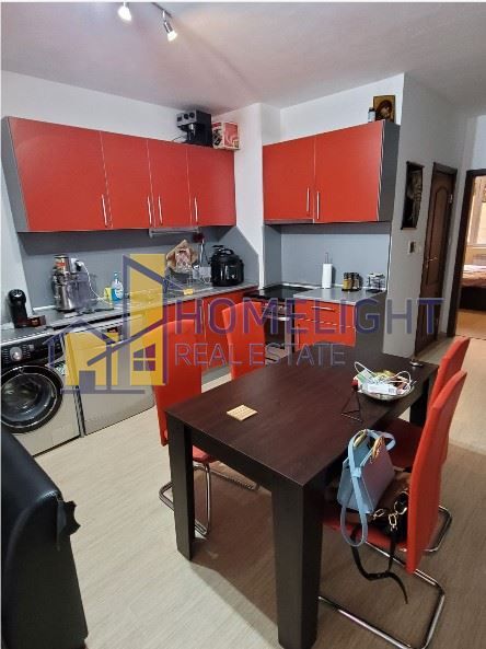 Двустаен апартамент в кв. Бояна