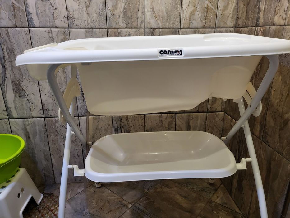 Бебешка вана Cam със стойка