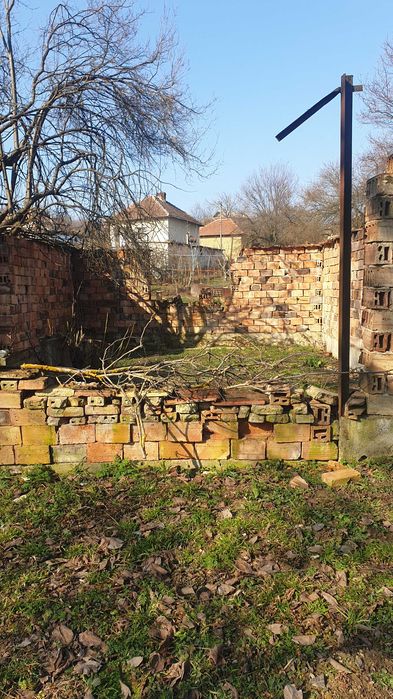 Къща на два етажа