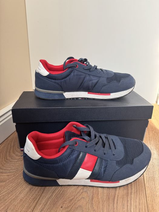 Тоmmy Hilfiger детски обувки 39 номер
