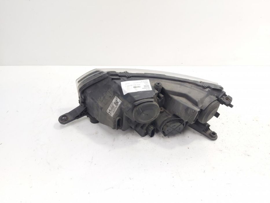 Far dreapta, Skoda Rapid Spaceback (NH1), vol pe dreapta, facelift Piesa originala