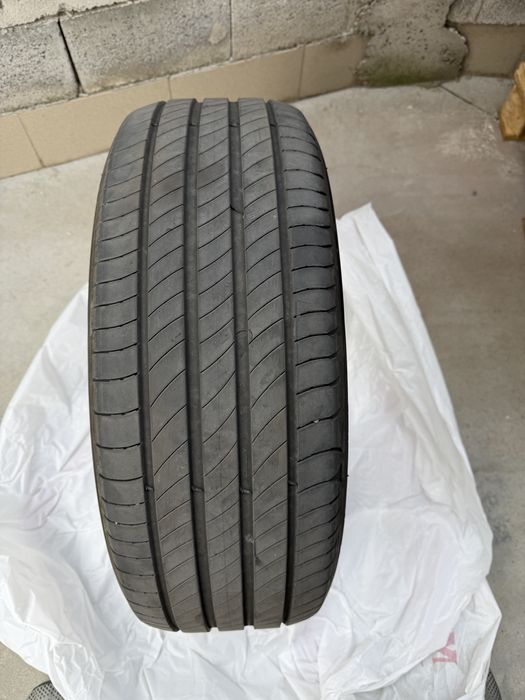 MICHELIN Primacy 4 215/55 R17