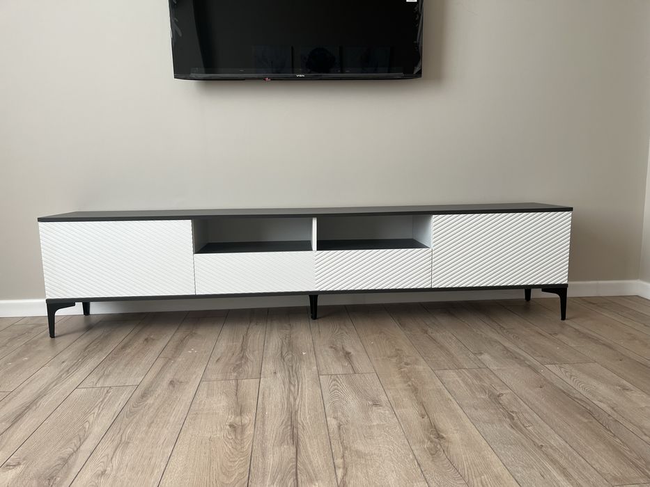 Тумба под телевизор