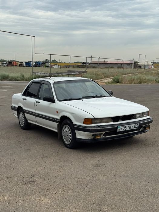 Mitsubichi Galant