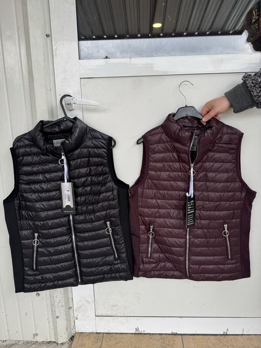 Дамски елеци в два цвята