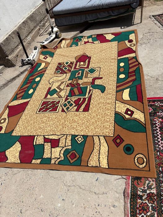 Қолданыстағы кілемдер,ескі бүтін сандықтар сатылады