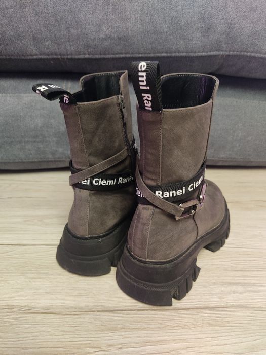 Демисезонные ботинки