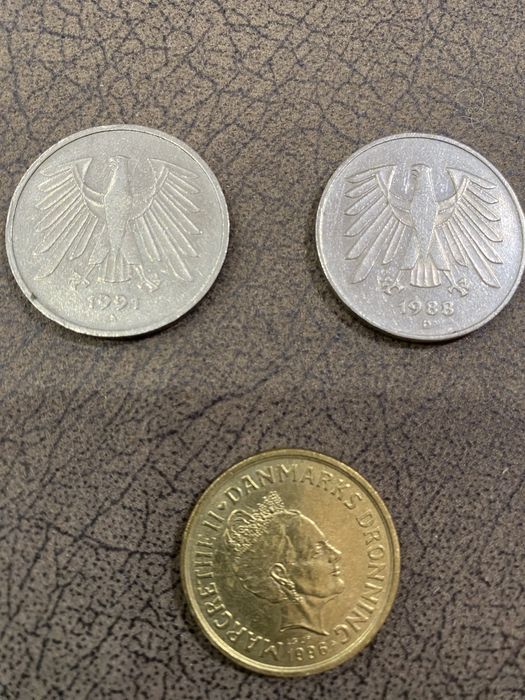 Монети 2 х 5 дойче марки и една датска крона -20