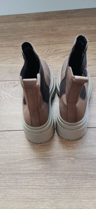 Ghete din piele nubuck