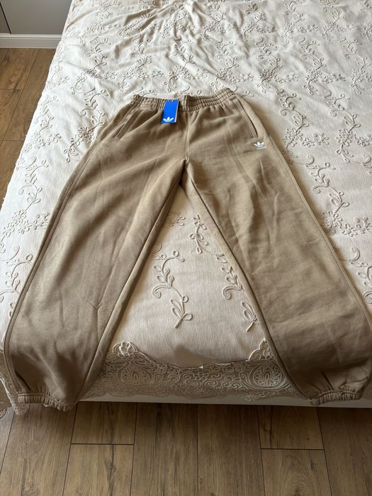 Продам двойку адидас