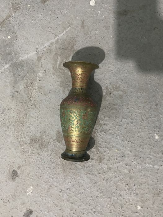 Ваза из латуни индийская
