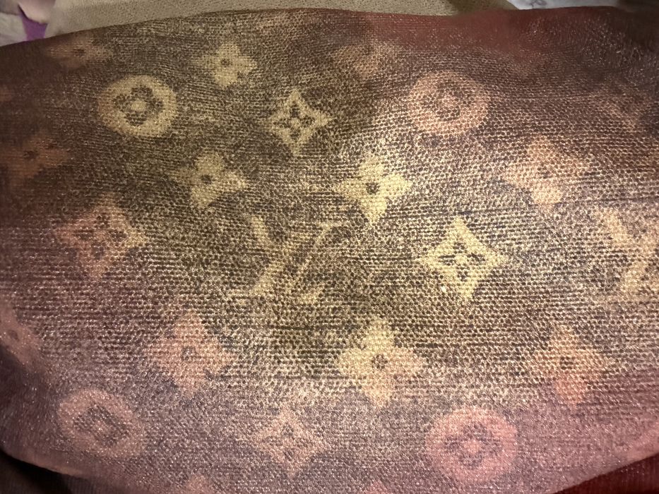 Оригинална чанта louis vuitton