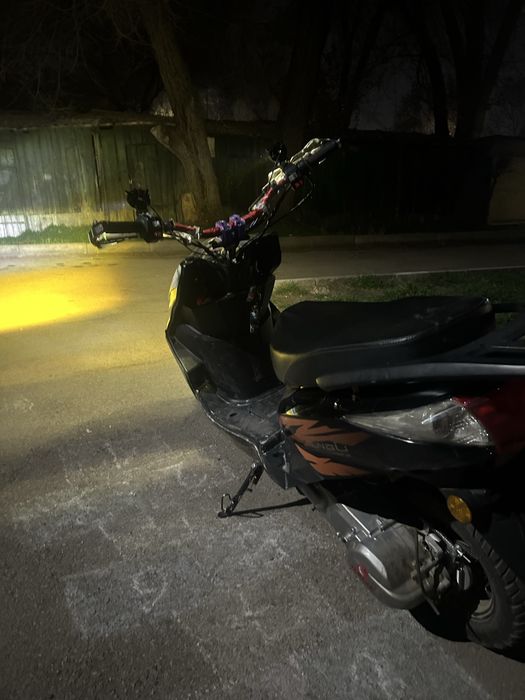 продам м8 мопед срочно