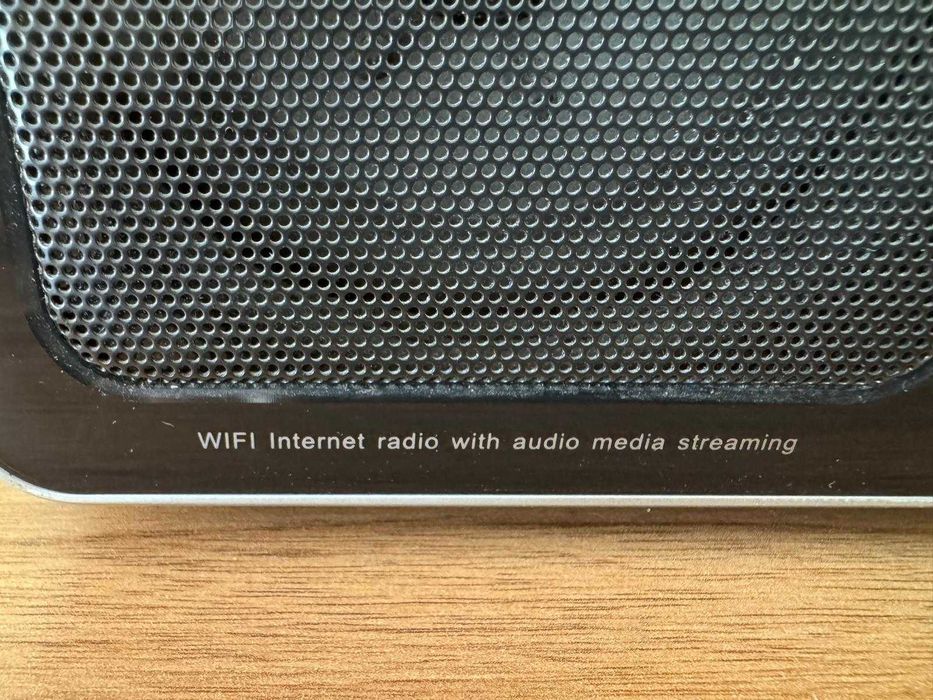 Pinell Supersound ll Radio FM, network player cu telecomanda.