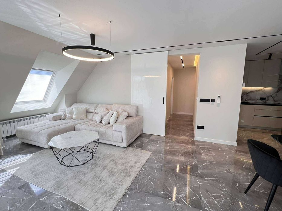 Дава се под наем Многостаен апартамент в София, Белите брези - 203 кв.м за 2600 € - Снимка #13