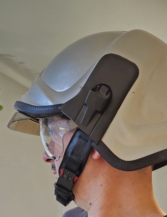 Casca pompier cu vizor dublu, noua, Made in italy