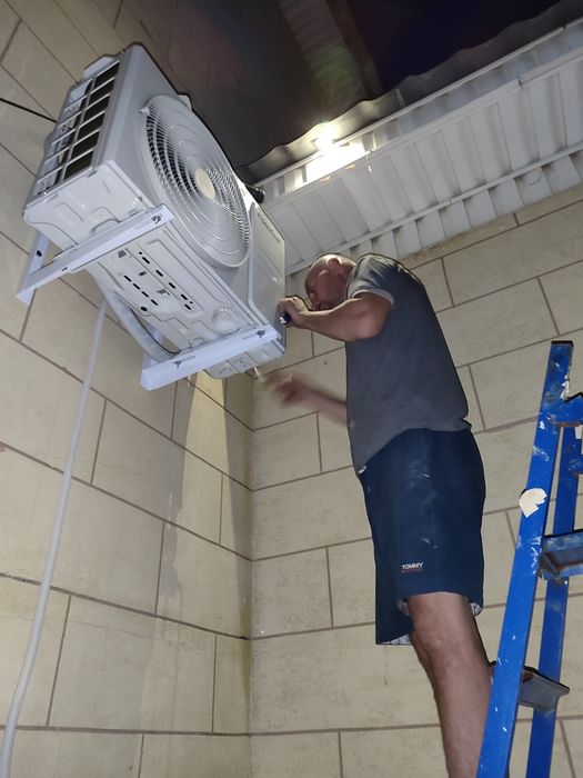 Установка кондиционера