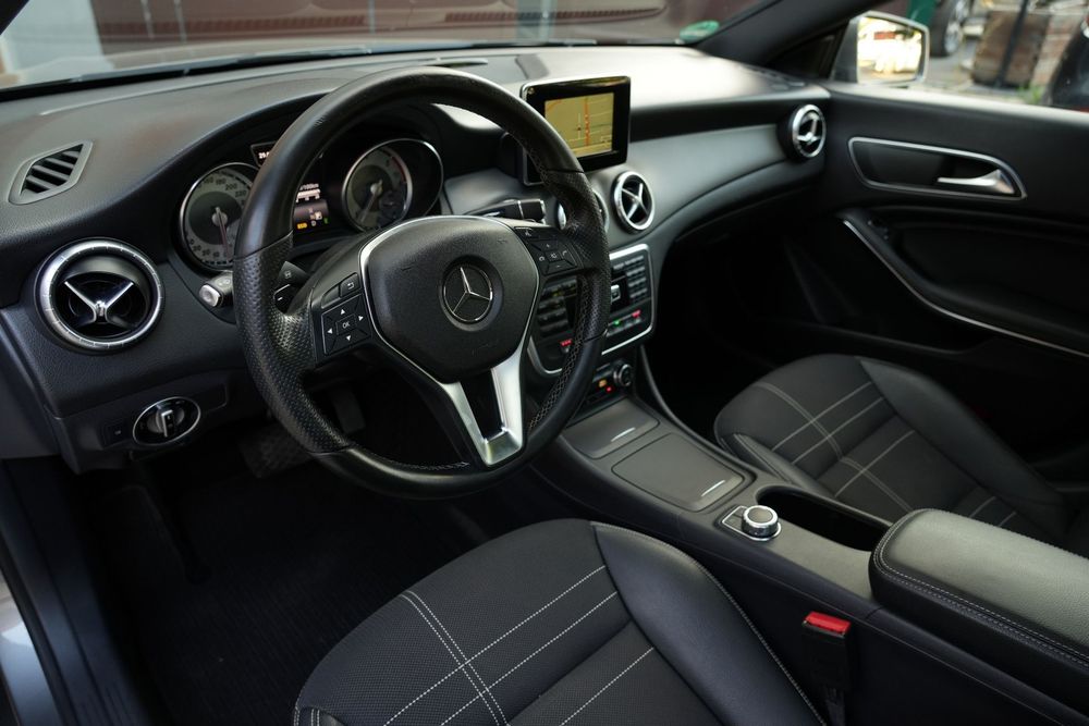 Mercedes-Benz CLA 220 Automat Navi Led Garanție Rate Revizie