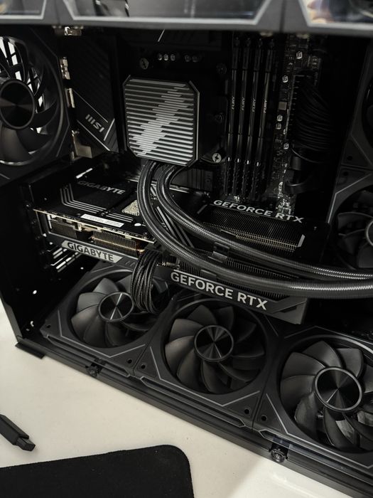 Видеокарта rtx 5070 gigabyte windforce sff