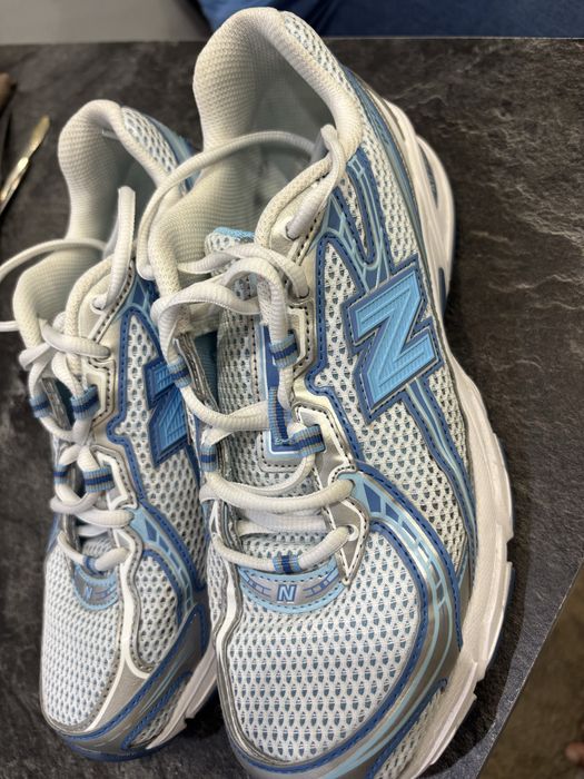 кроссовки New Balance 41.5