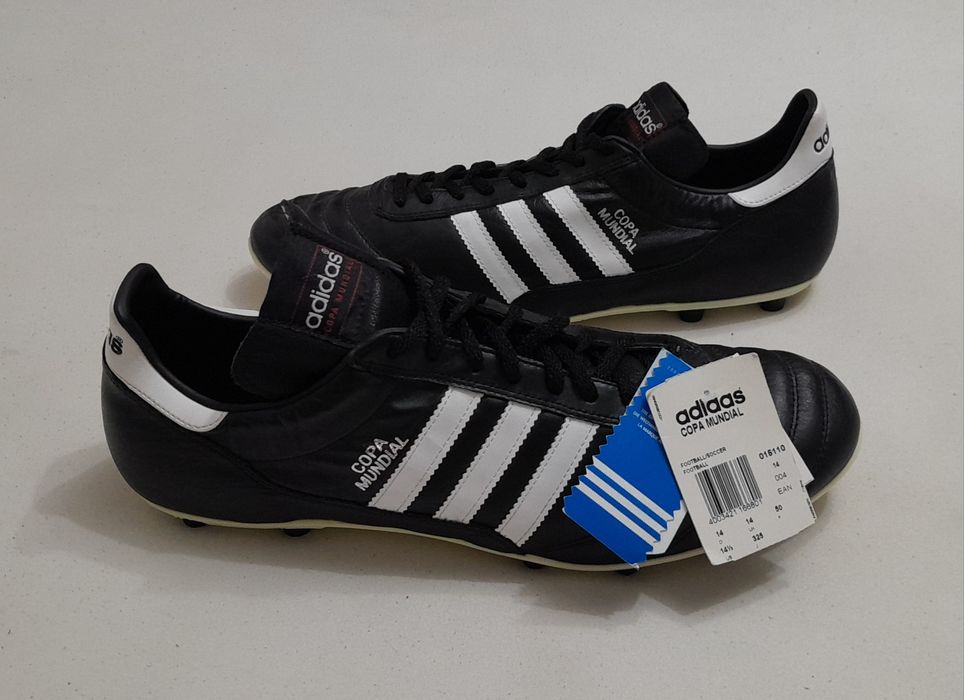 Ghete noi ptr fotbal ADIDAS Copa Mundial, piele naturală, nr. 50 EU