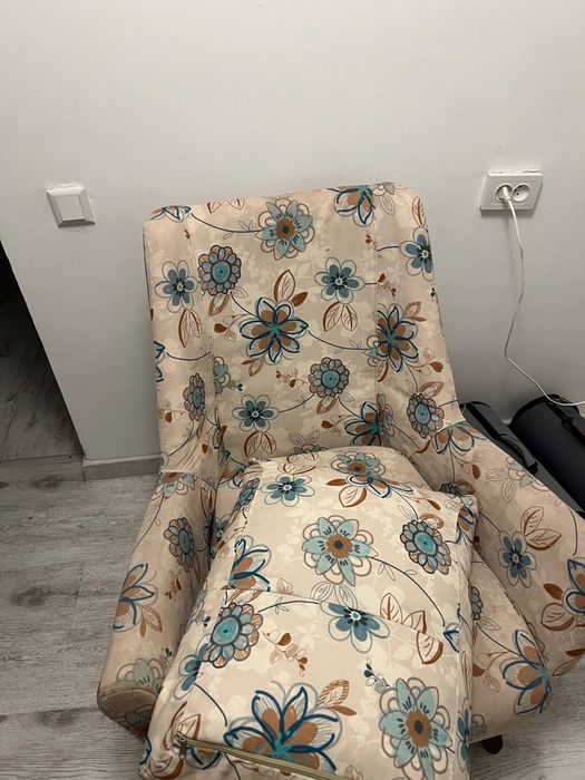 Очень удобное кресло, срочно до завтра вечера