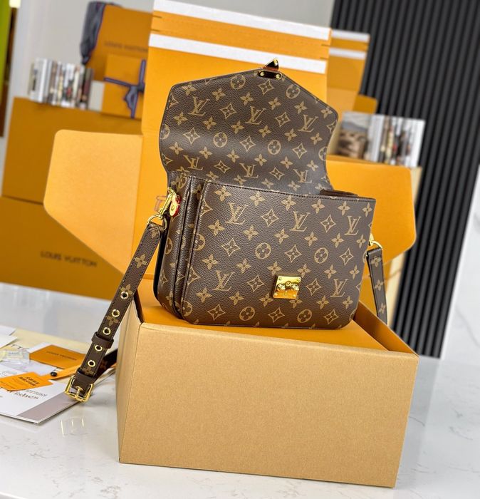 Geanta Louis Vuitton Metis 25cm, tip Premium