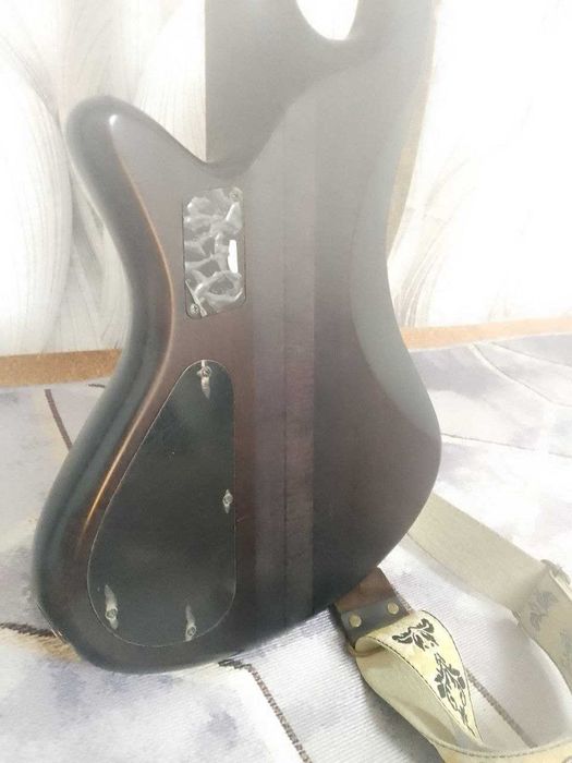 Бас Schecter Stiletto STUDIO-5