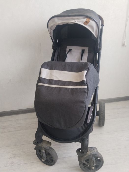 Коляска в хорошем состоянии