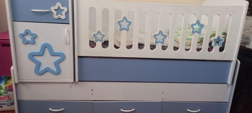 Детский кровать с хорошим состояние