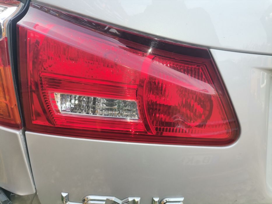 Стопове за лексус ис 220 2010 година