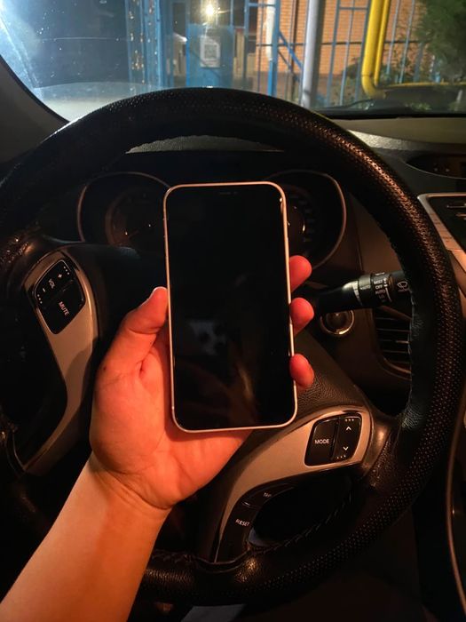 Iphone 11 в корпусе 17