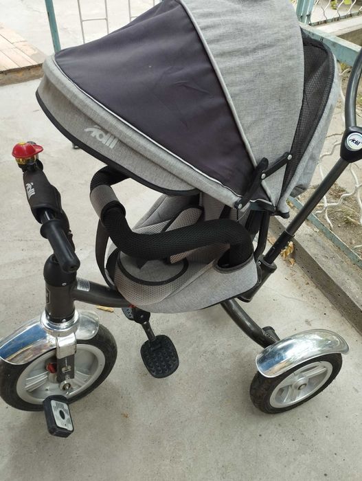 Продается отличная детская коляска- велосипед.