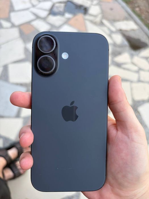 Продам iPhone 17(256гб)