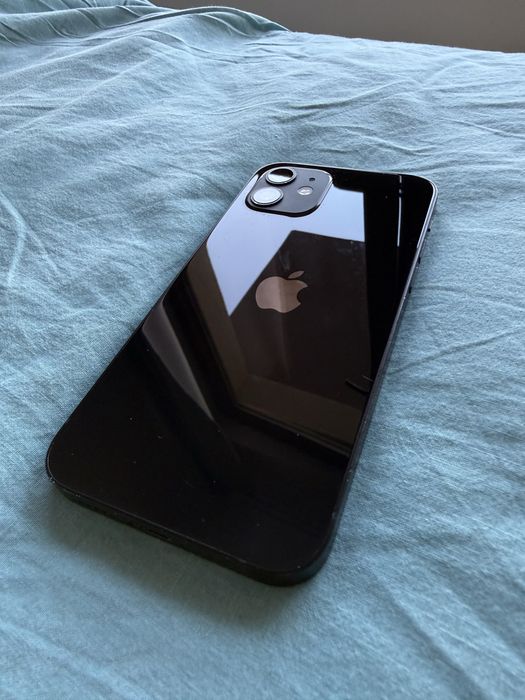iPhone 12 64GB - Черен - Отличен!