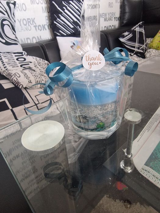 Ръчно изработени ароматни свещи.