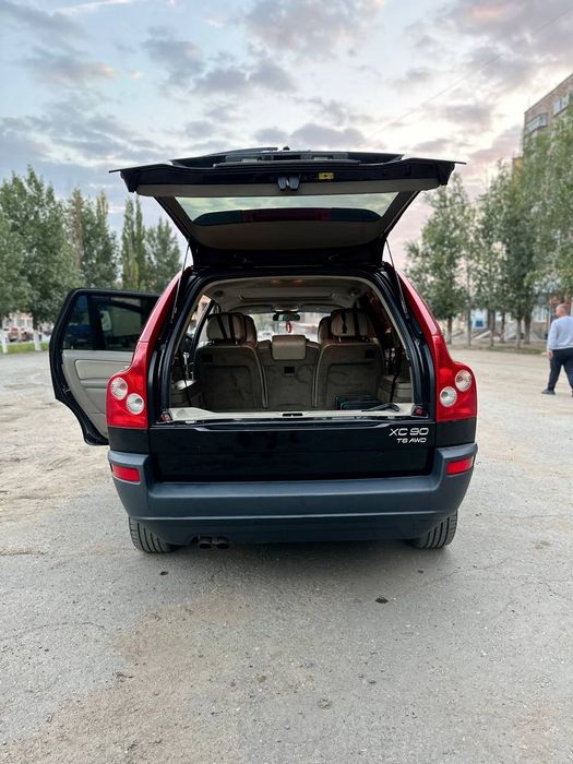 Продам Volvo xc90 2.9 T6 AWD 2004 год.
