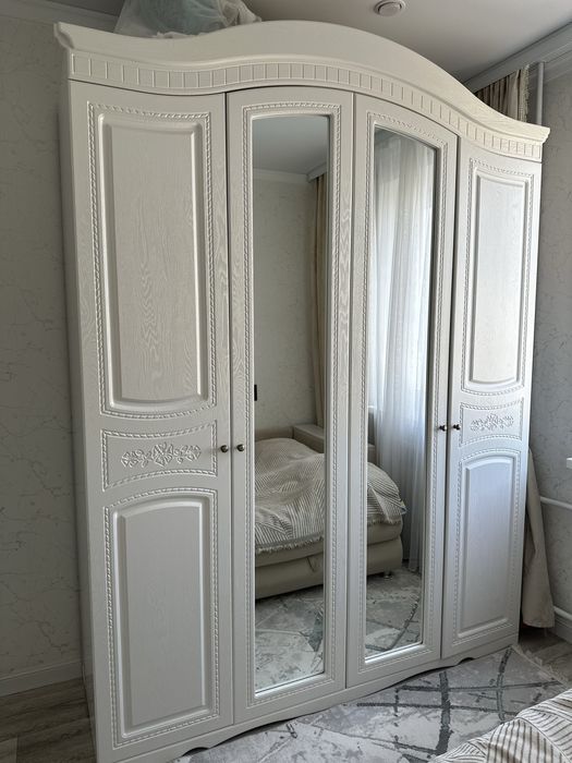 Продается шифоньер