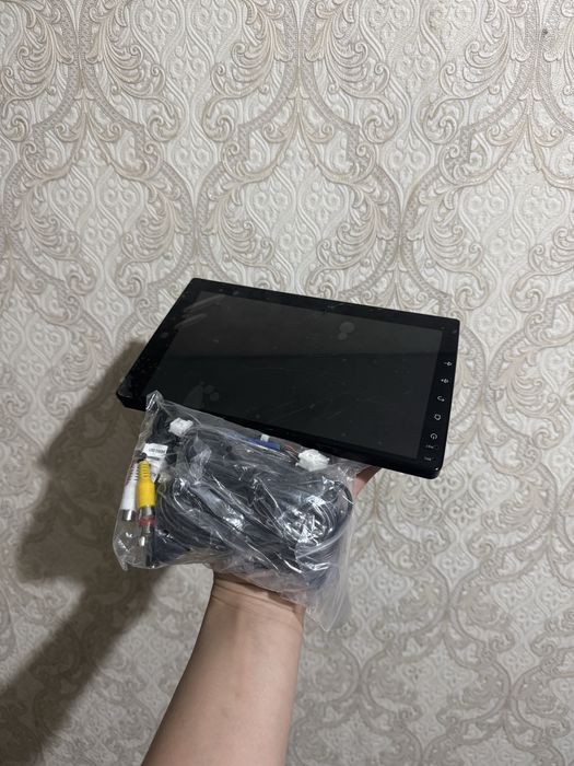 Продам планшет, на автомобиль